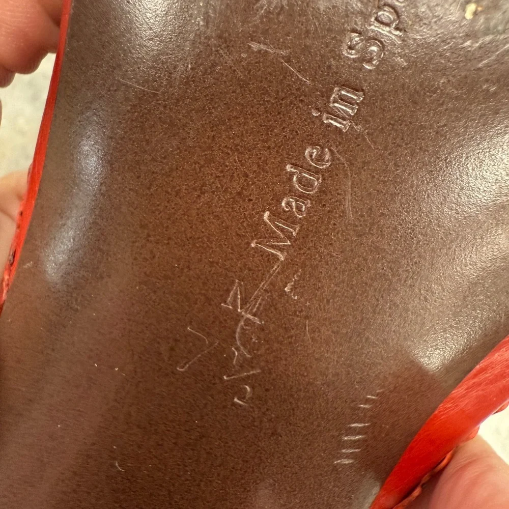 DKNY Red Mules Shoes Size 7.5 - Picture 4 of 4